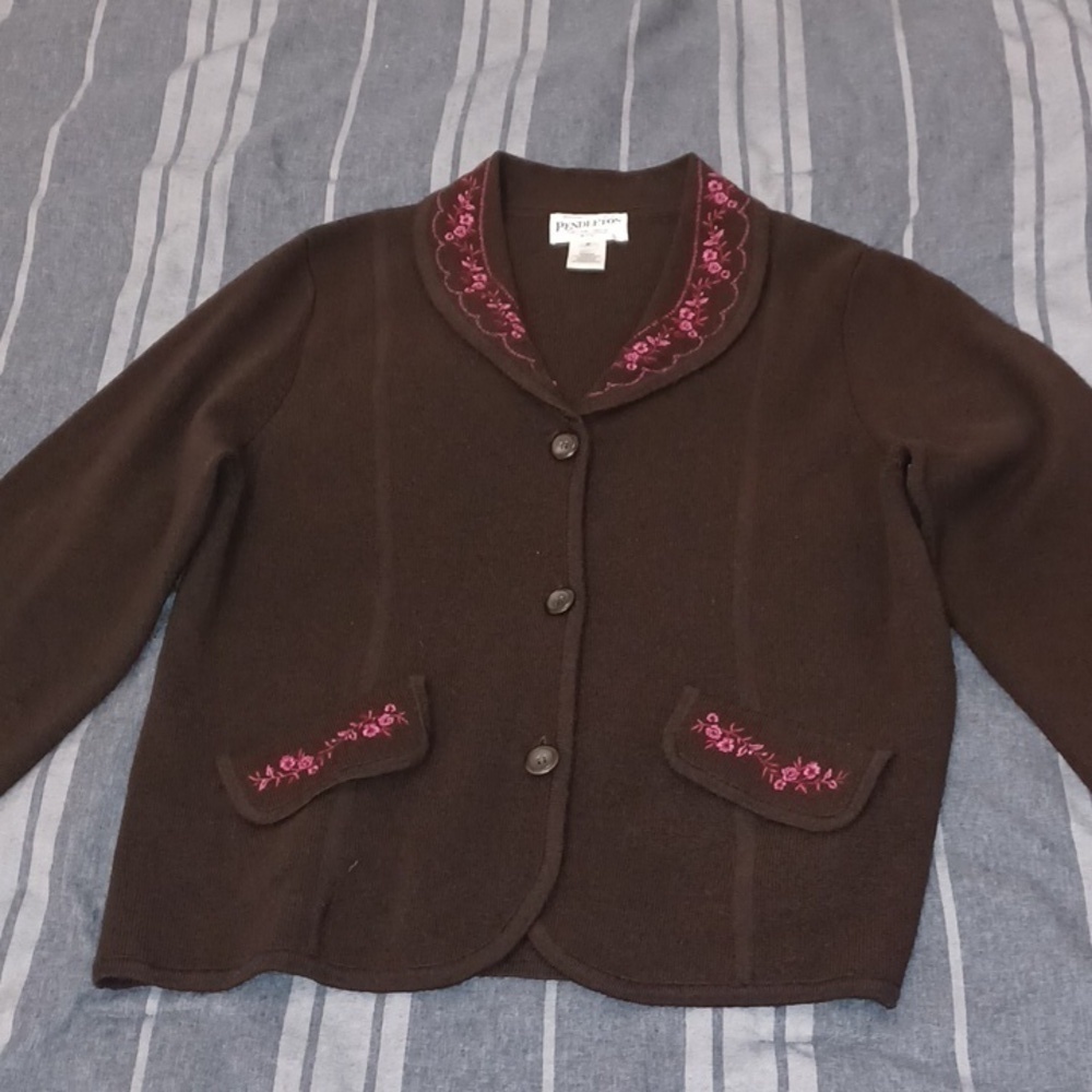 PENDLETON 100% wool Button Down Cardigan with embroidered collar Size PM, 21"PTP